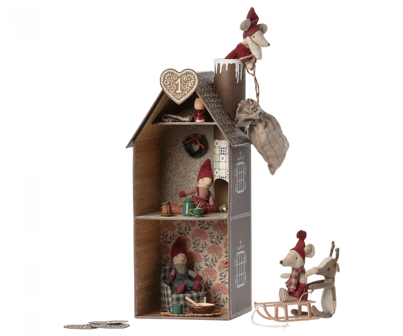 GINGERBREAN HOUSE MOUSE - Pink and Brown Boutique