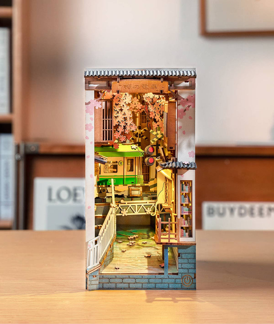 TGB01 Rolife Sakura Densya DIY Book Nook Shelf Insert Kit