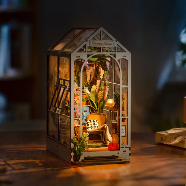 DIY BOOK NOOK GARDEN HOUSE