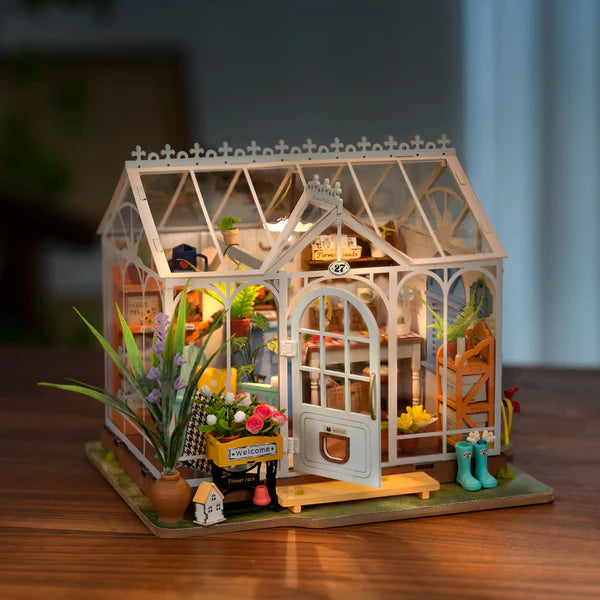 DIY MINIATURE HOUSE DREAMY GARDEN HOUSE