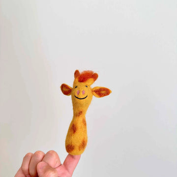 HANDMADE FELTED FINGER PUPPET GIRAFFE