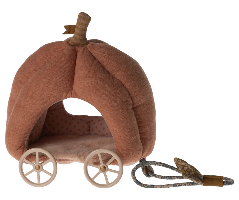 PUMKIN CARRIAGE MOUSE