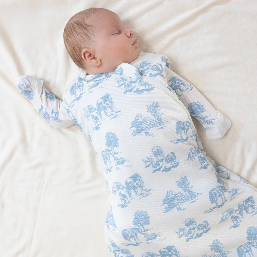 FARM TOILE BLUE SLEEP BAG