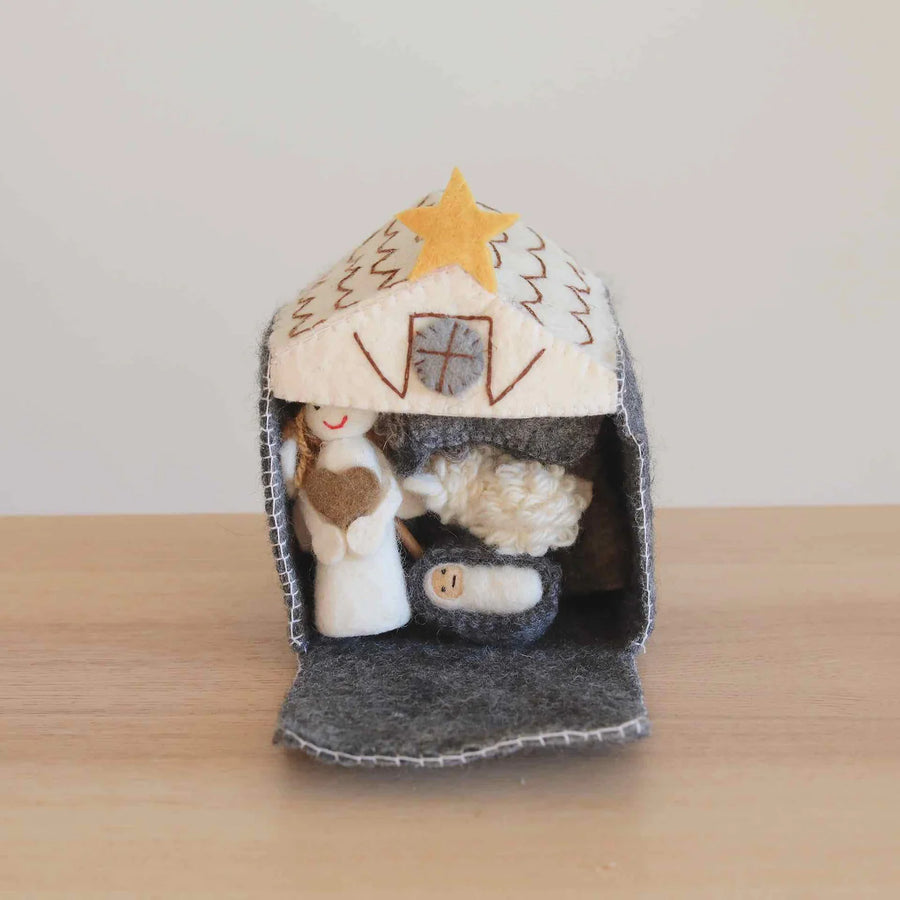 NATIVITY SCENE HANDMADE FELT