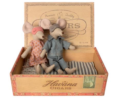 Mr. & Mrs. Mouse - Pink and Brown Boutique