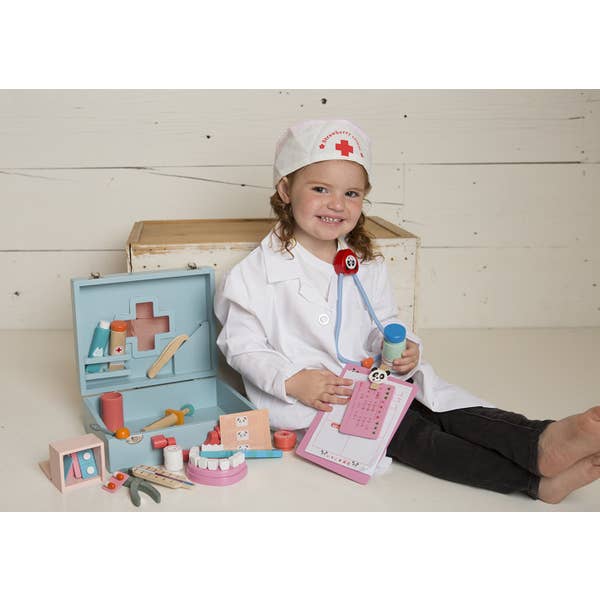 wooden doctor kit - Pink and Brown Boutique